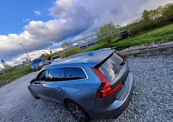 Volvo V60 cena 99900 przebieg: 159142, rok produkcji 2020 z Halinów małe 121